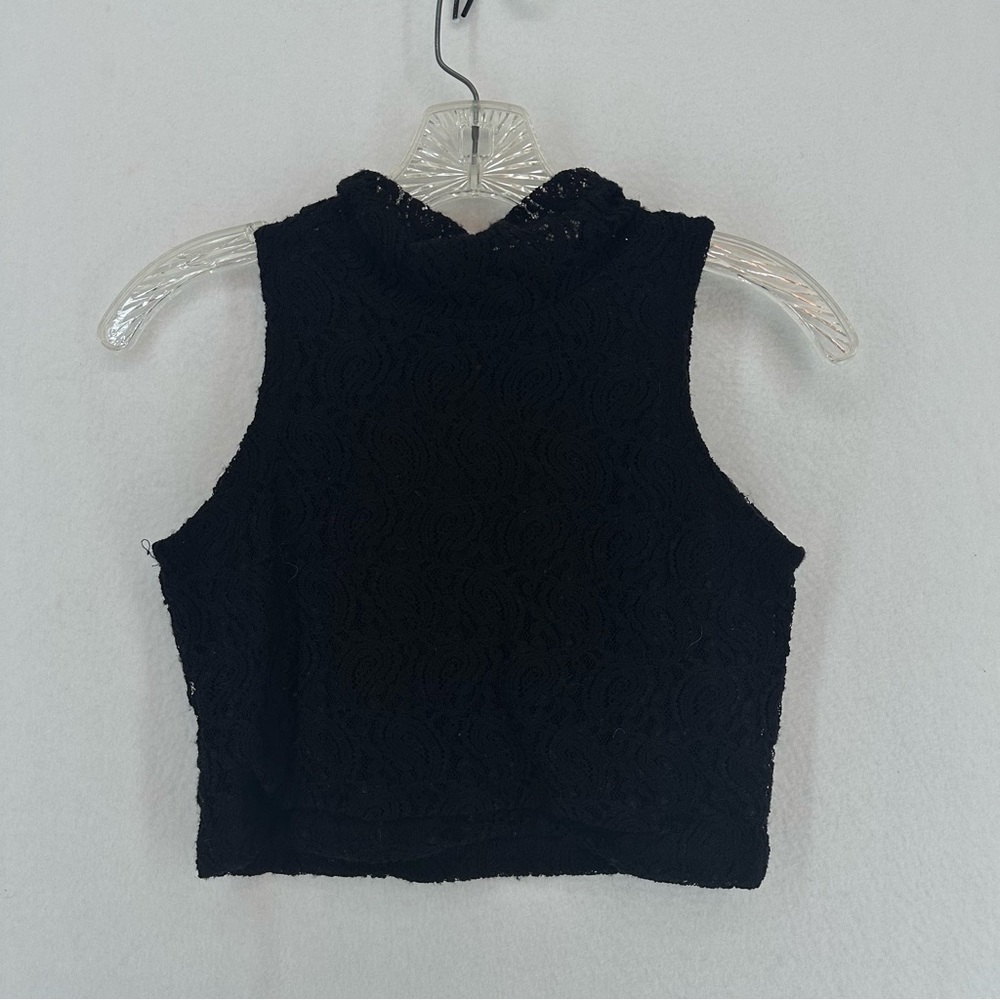 Glamorous Sleeveless Cropped High Neck Crop Top Lace Small Black